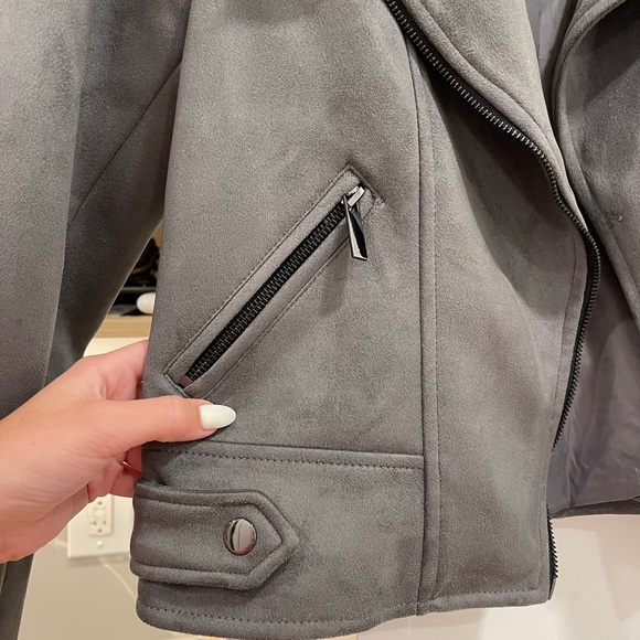 Grey suede jacket - Picture 2 of 4